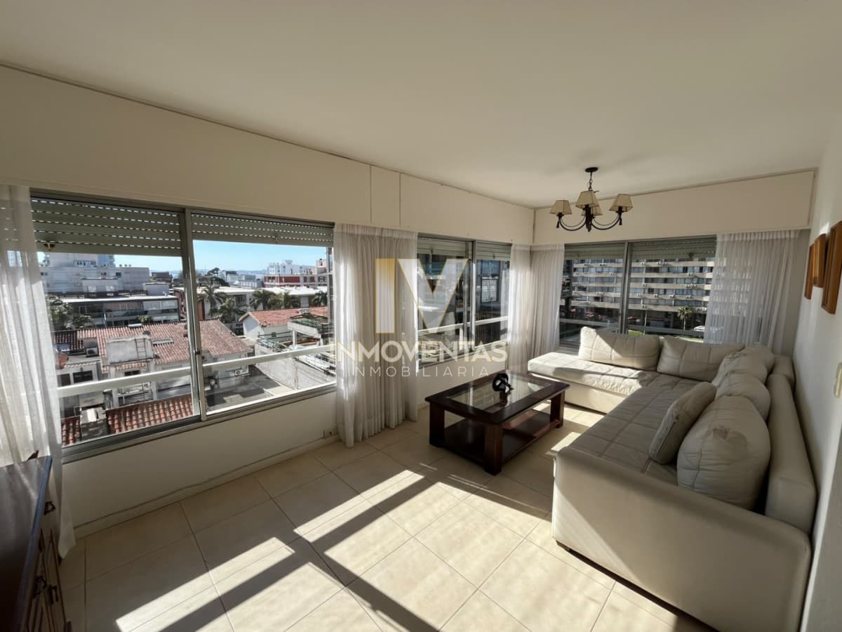 Apartamento en Peninsula, 2 dormitorios *