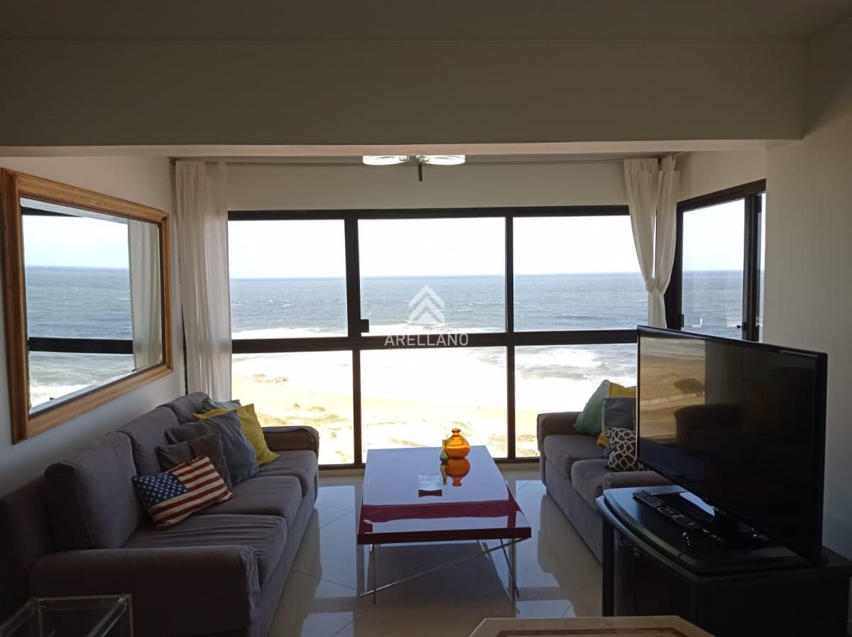 Apartamento ID.155 - Venta apartamento 2 dormitorios  y dependencia Playa Brava