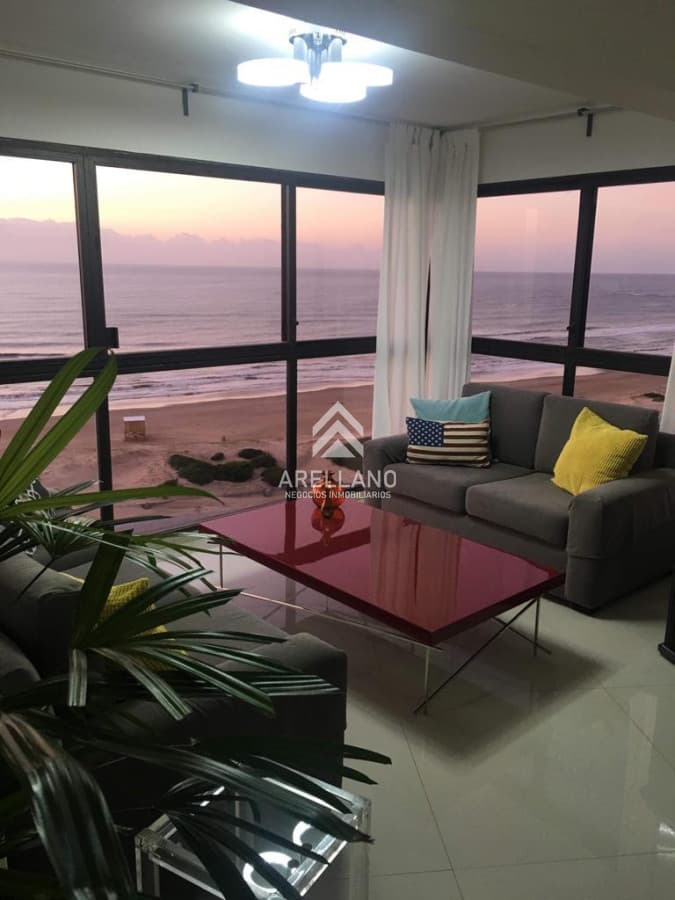 Apartamento ID.155 - Venta apartamento 2 dormitorios  y dependencia Playa Brava