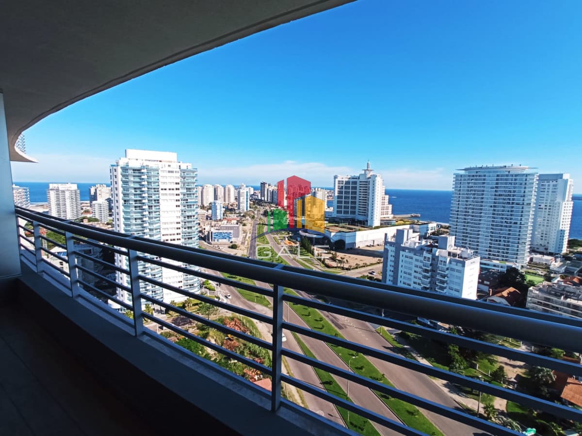 Gale Propiedades & Escribanía Apartamento ID.2246 - Apartamento con exelente vista en venta