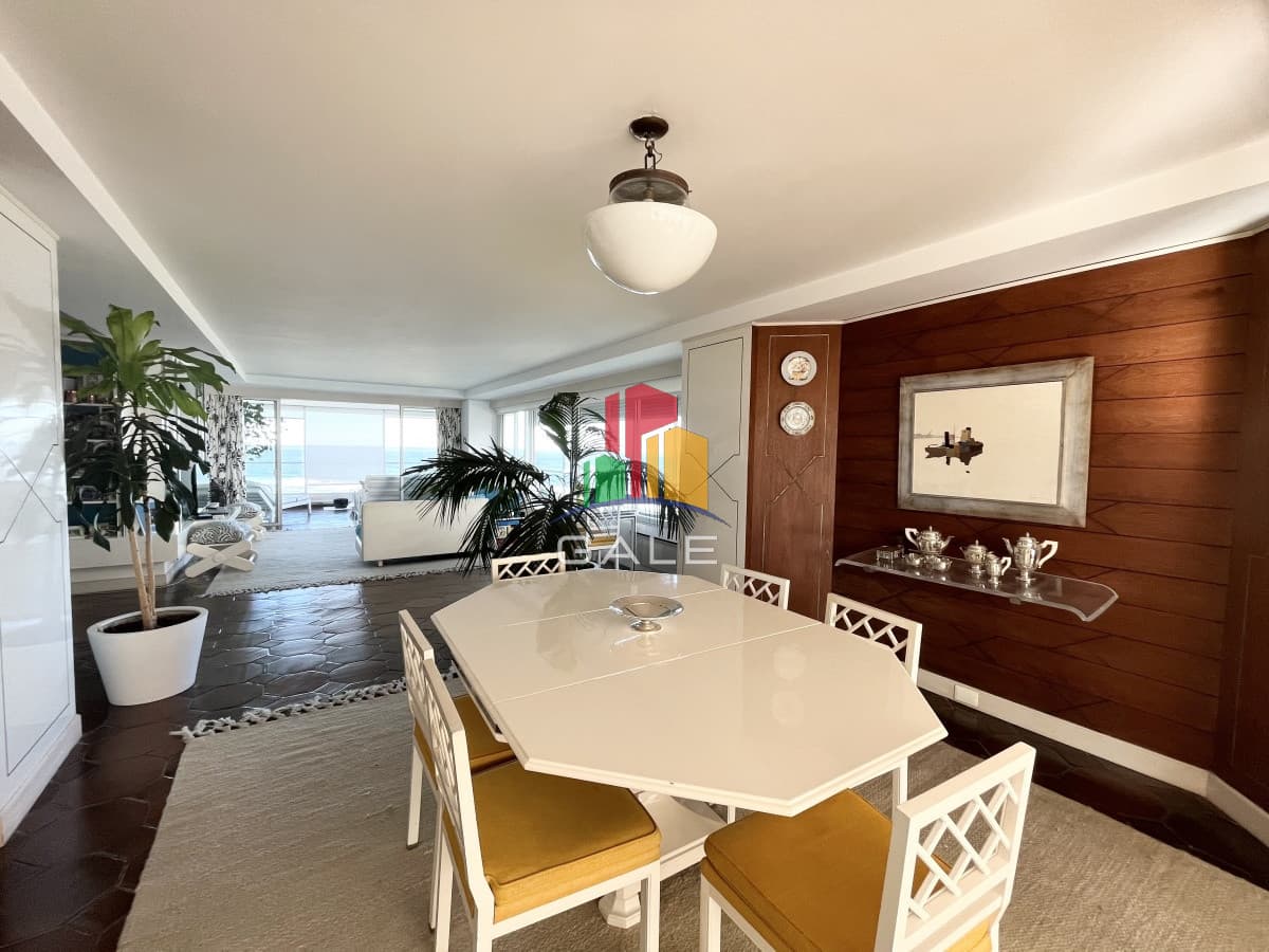 Gale Propiedades & Escribanía Apartamento ID.300 - Espectacular planta en edificio Pez espada