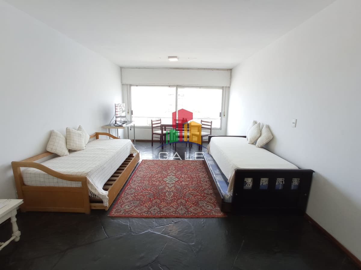 Apartamento en Peninsula, Monoambiente *  -