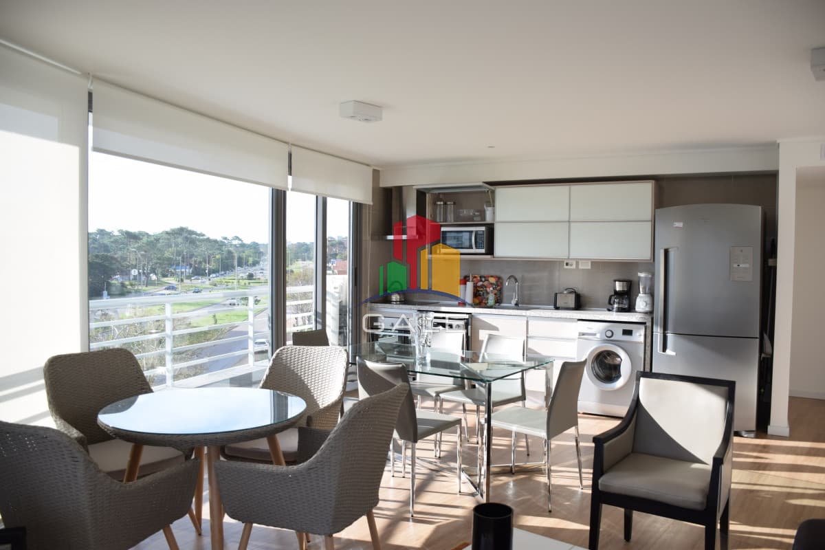 Gale Propiedades & Escribanía Apartamento ID.2258 - Apartamento en edificio de lujo