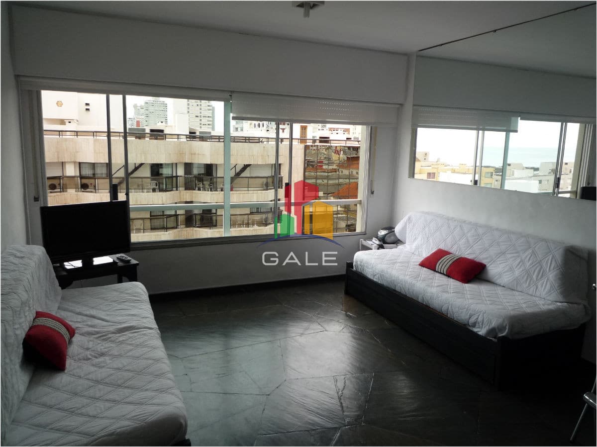 Apartamento en Peninsula, Monoambiente *  -