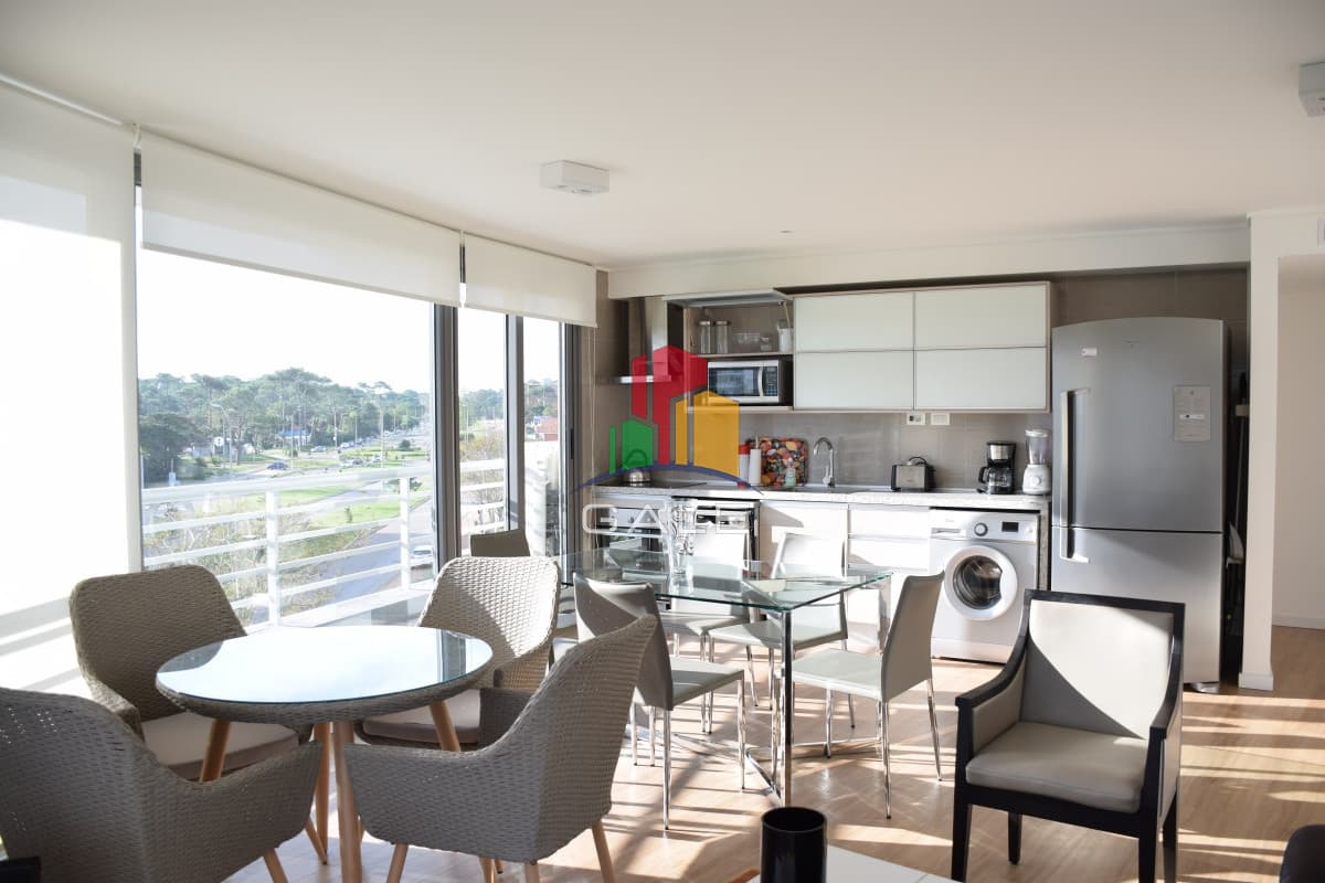 Gale Propiedades & Escribanía Apartamento ID.2258 - Apartamento en edificio de lujo