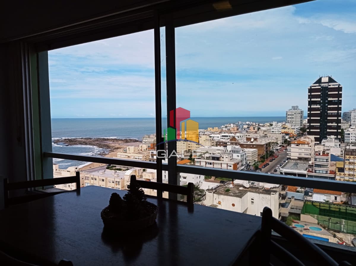 Apartamento en Peninsula, Monoambiente *  -