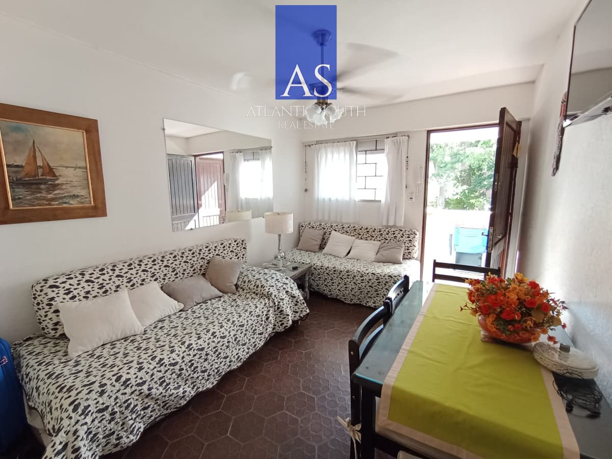 Oportunidad Apartamento 1 dormitorio en Playa Mansa con terraza