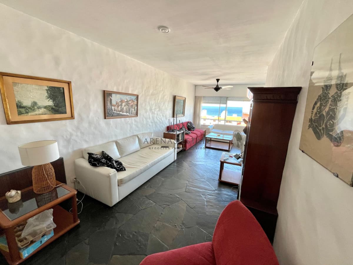 Apartamento ID.4504 - Apartamento 2 Dormitorios En Venta Punta del Este Península