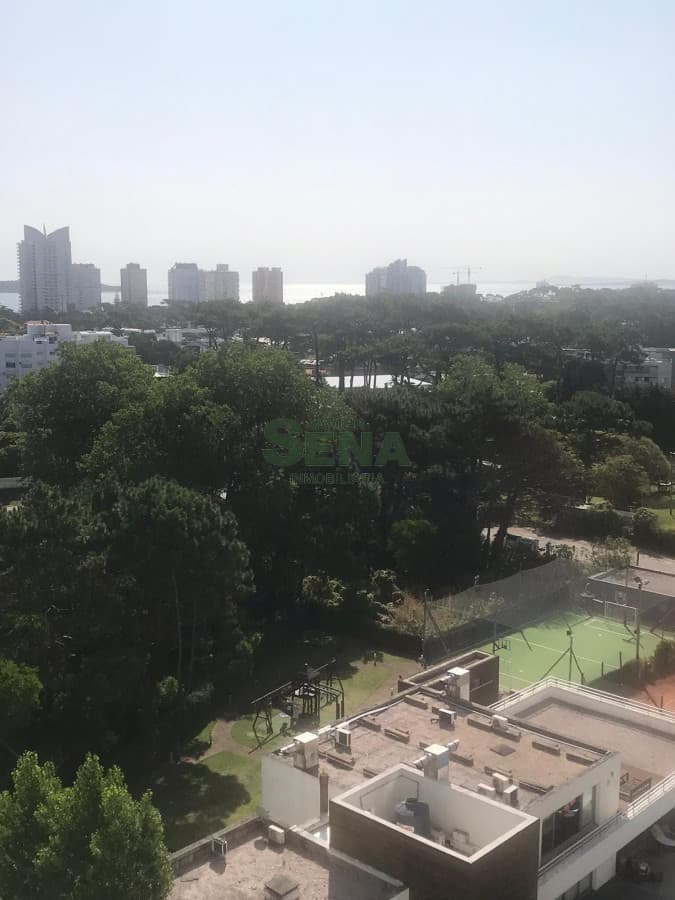 Alquiler de apartamento en la Roosevelt, 2 dormitorios, baño, cerca del mar y todos los servicios.