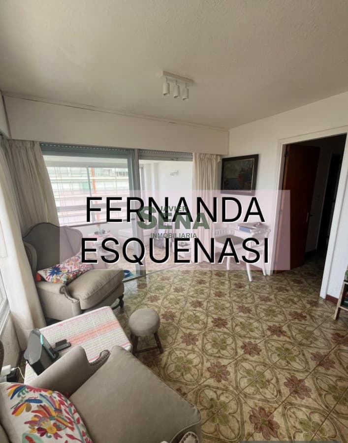 Venta de apartamento en Peninsula, 2 dormitorios y medio 3 baños, garaje.