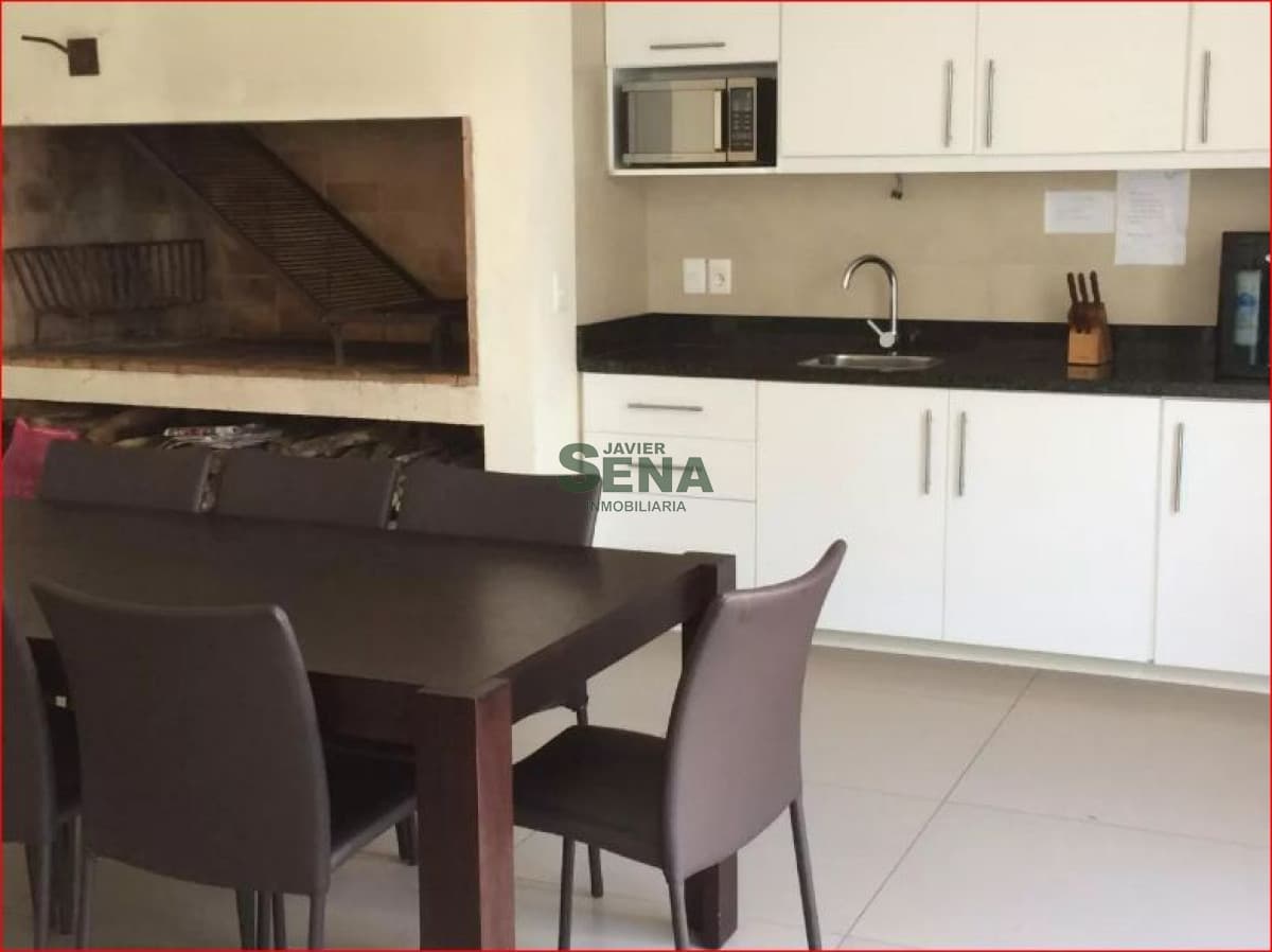 Apartamento ID.167573 - Alquiler de apartamento en la Mansa, 1 dormitorio, baño, piscina, buena vista.