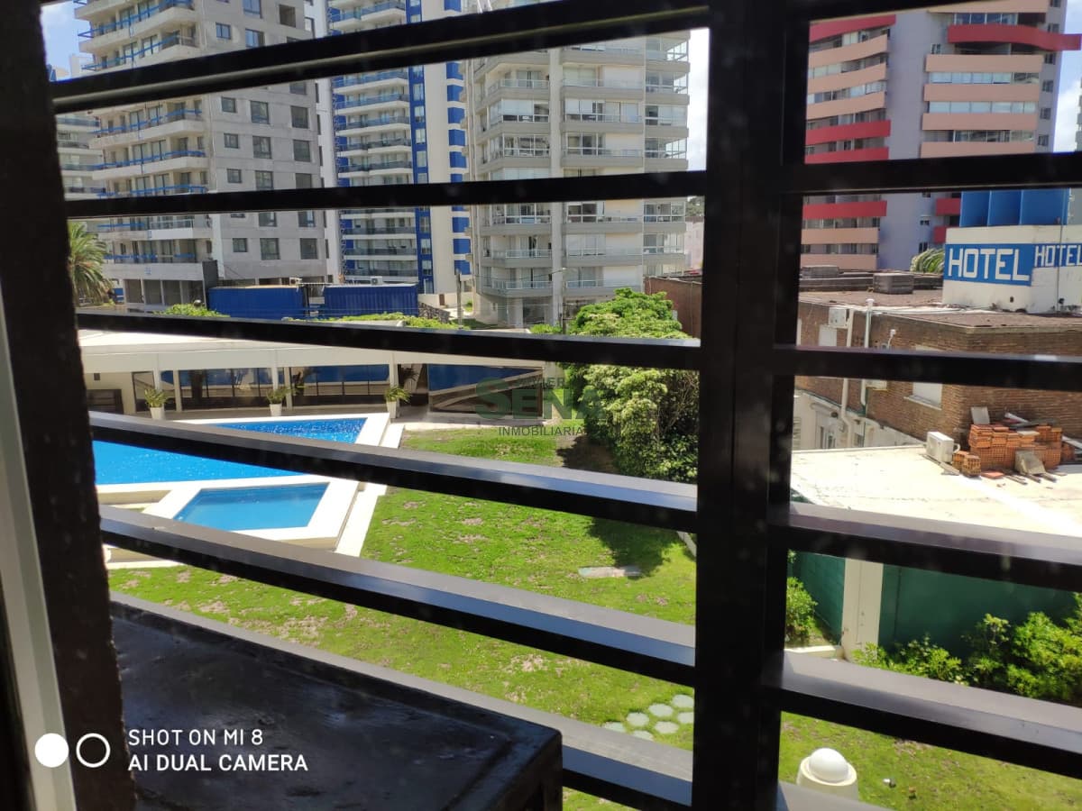 Venta de apartamento en la Brava, 1 dormitorio, baño, linda vista y todos los servicios.