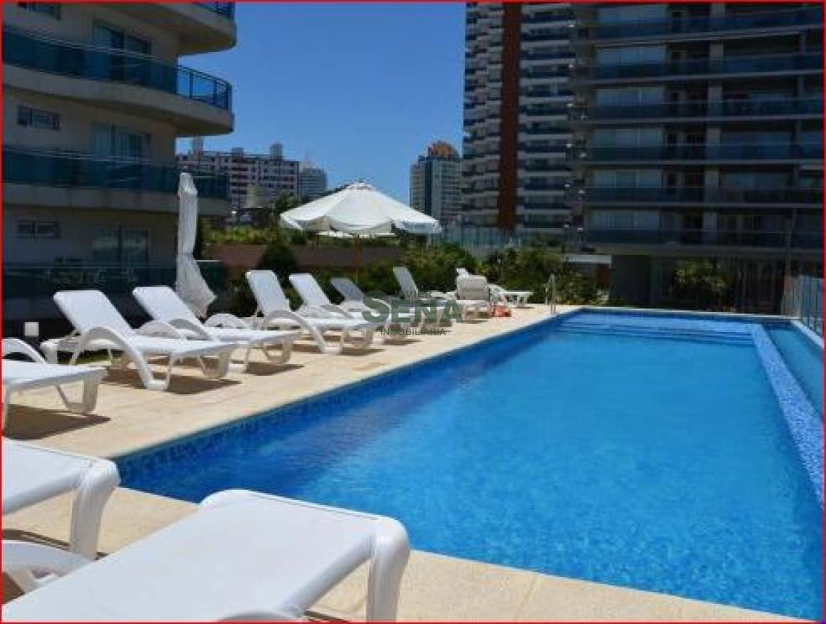 Venta de apartamento en la Mansa, 1 dormitorio, baño, con balcon y buena vista.
