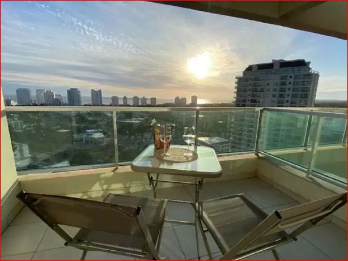 Alquiler de apartamento en la Roosevelt, 1 dormitorio, baño, piscina, balcon, gran vista, servivios.