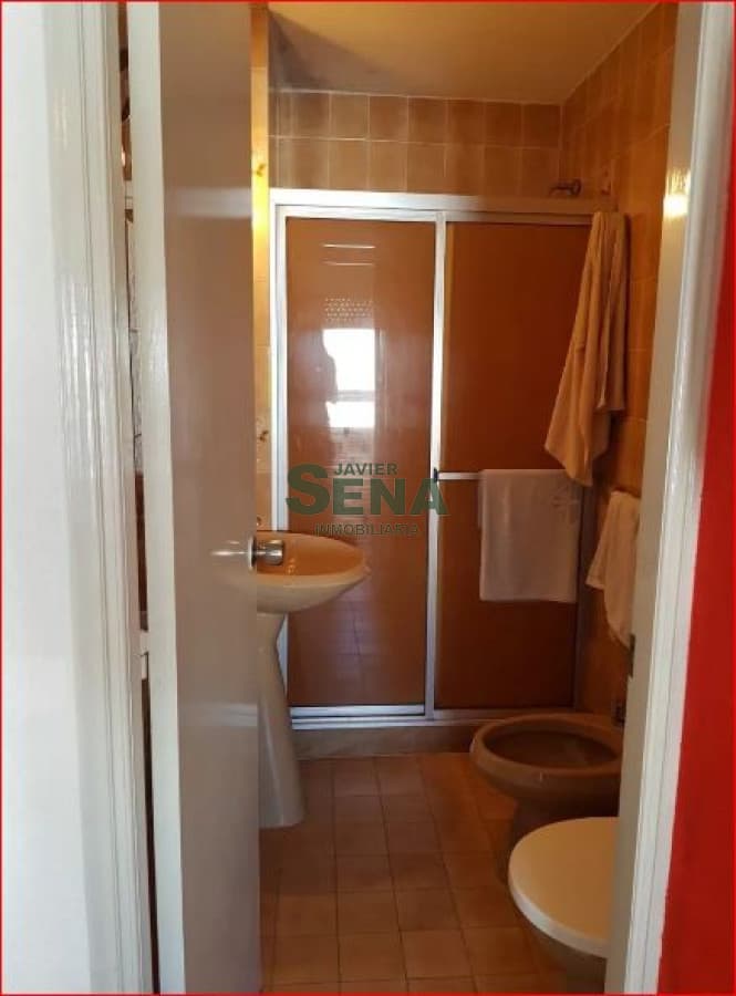 Alquiler de apartamento en la Brava, 1 dormitorio, baño, a metros del mar.