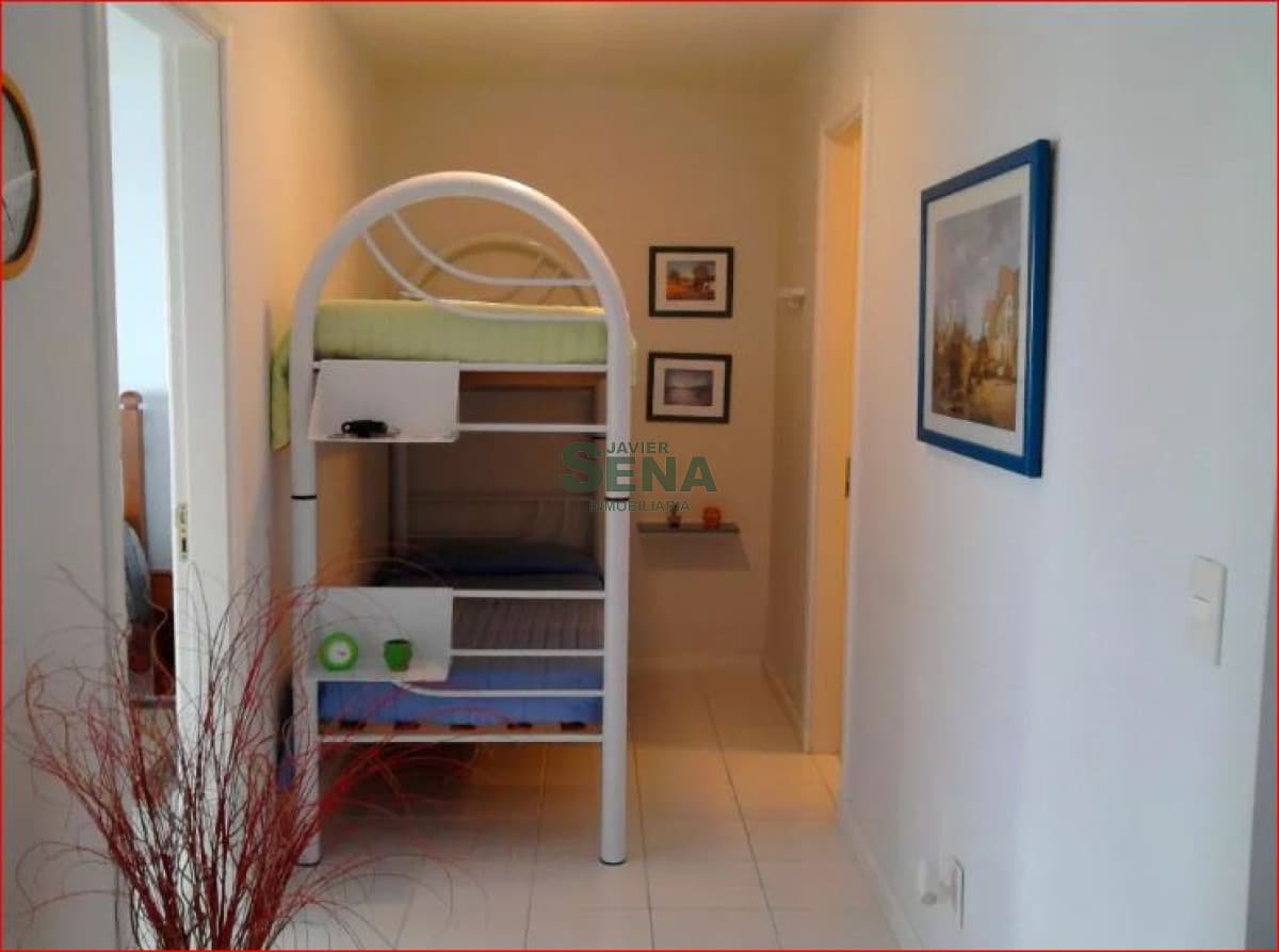 Venta y Alquiler de apartamento en la Mansa, 1 dormitorio y medio, baño con servicios.
