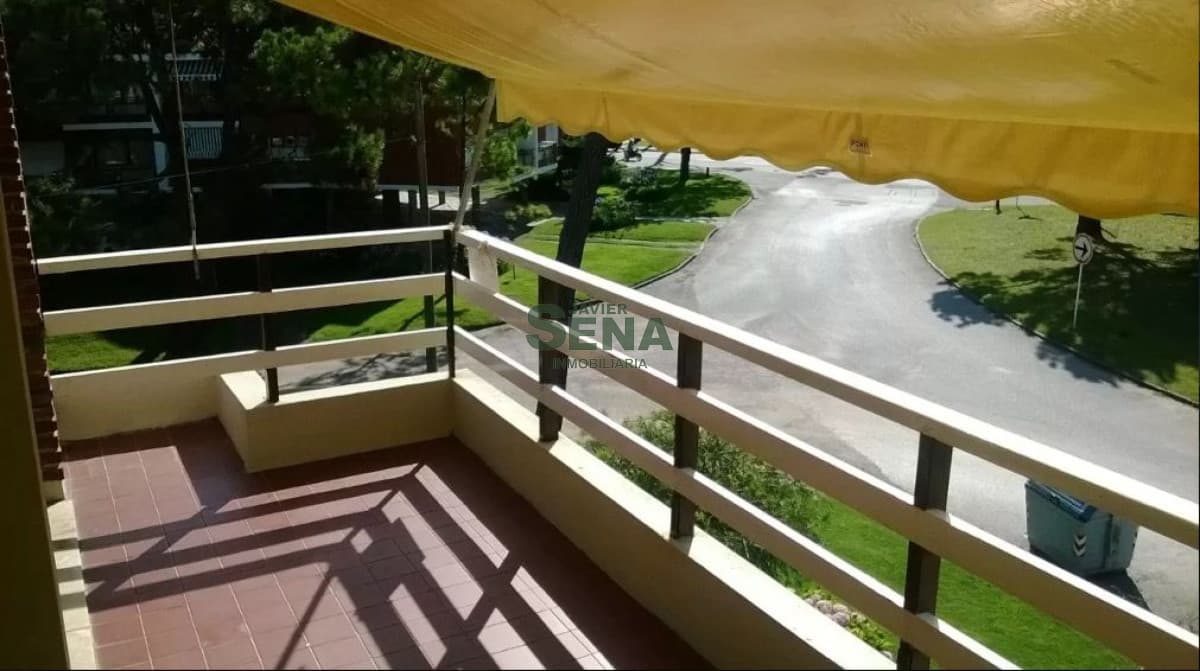 Venta y alquiler de apartamento  en la Mansa, 2 dormitorios, baño, cerca de todo.