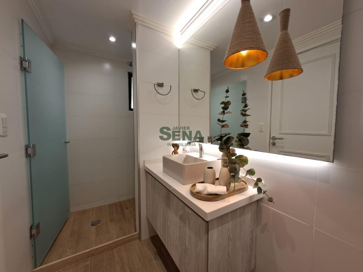 Apartamento en alquiler temporal en la Mansa de 3 dormi, 2 baños, con amenities