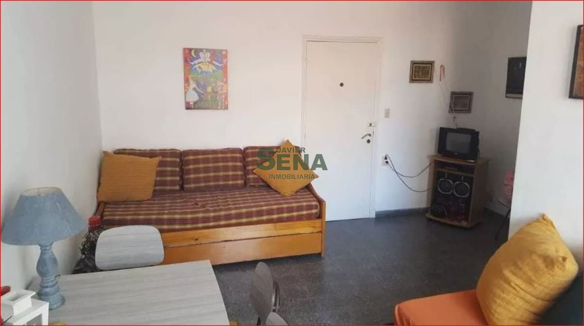 Alquiler de apartamento en la Peninsula, de 1 dormitorio, baño, para vivir todo el año.