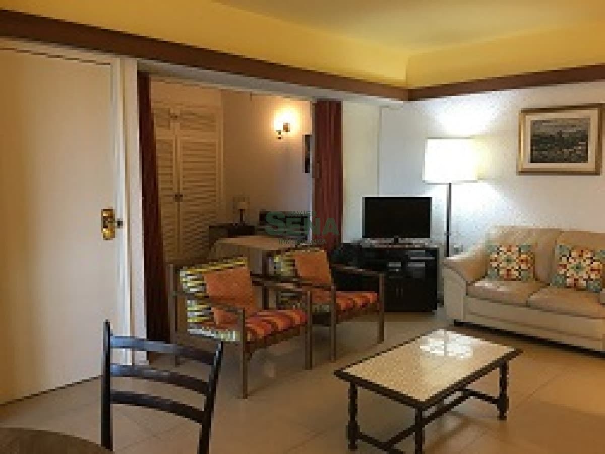 Venta y alquiler de apartamento en la Peninsula, 2 dormitorios, 2 baños, buena vista.