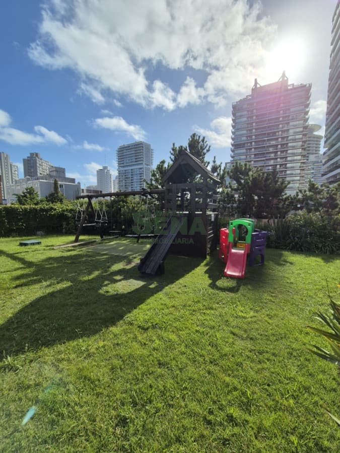 Alquiler temporal en Aidy Grill de apartamento, de 3 dorm y 2 baños con amenities
