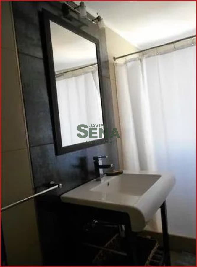 Alquiler de apartamento en la Roosevelt, 3 dormitorios, 3 baños, buena vista y todos los servicios.
