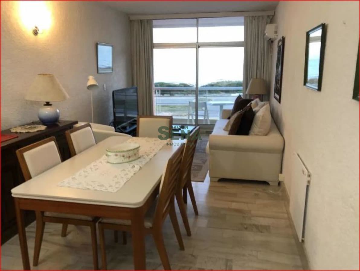Venta de apartamento en la brava,  dormitorio, baño, balcon, muy buena vista.