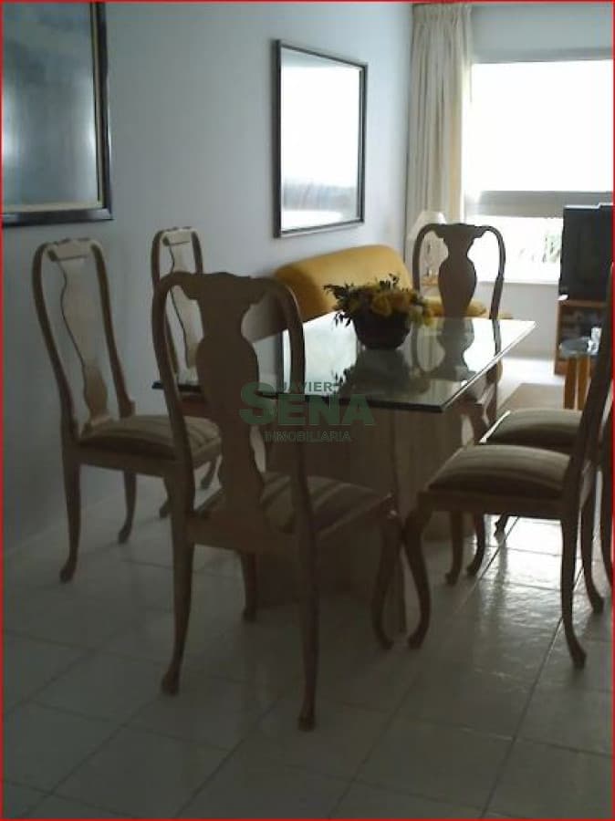 Venta y Alquiler de apartamento en la Mansa, 1 dormitorio y medio, baño con servicios.