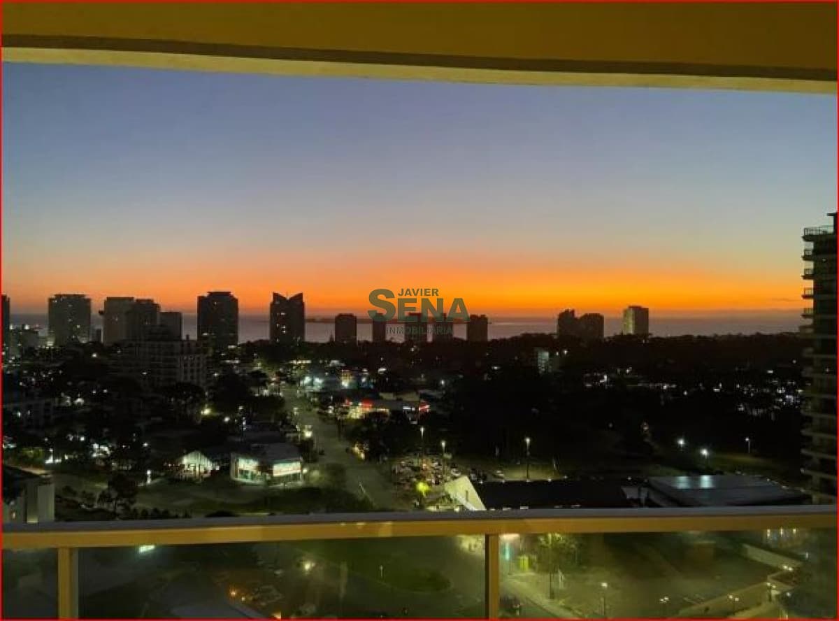 Alquiler de apartamento en la Roosevelt, 1 dormitorio, baño, piscina, balcon, gran vista, servivios.