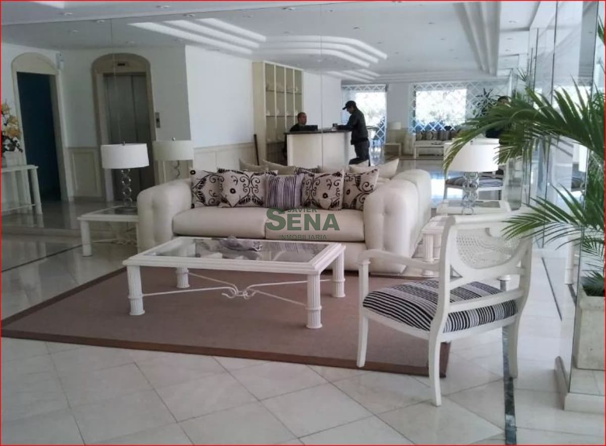 Venta y Alquiler de apartamento en la Mansa, 1 dormitorio y medio, baño con servicios.