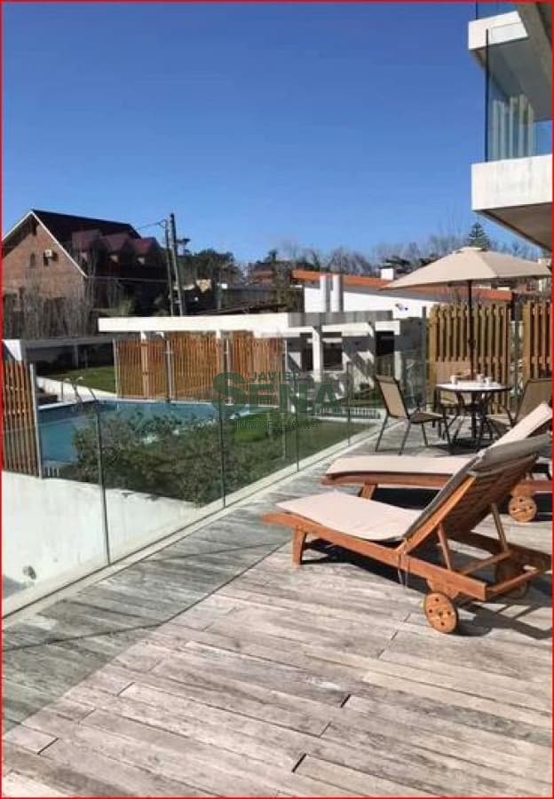 Venta de apartamento en la Mansa, 2 dormitorios, 2 baños, gran vista al mar.