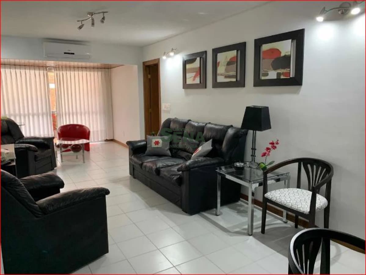 Venta de apartamento en la Brava, 2 dormitorios y medio, 3 baños, piscina, servicios.
