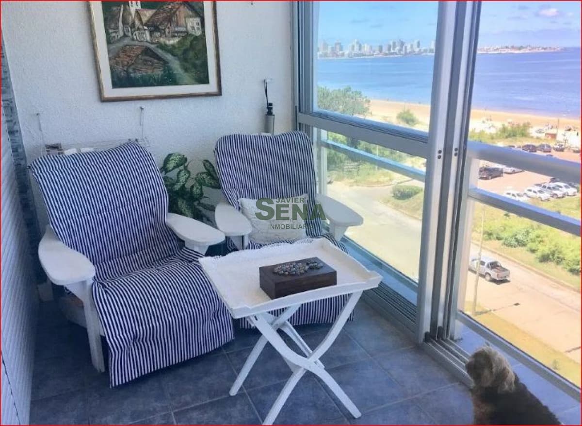 Alquiler de apartamento en la mansa, 2 dormitorios, baño, linda vista.