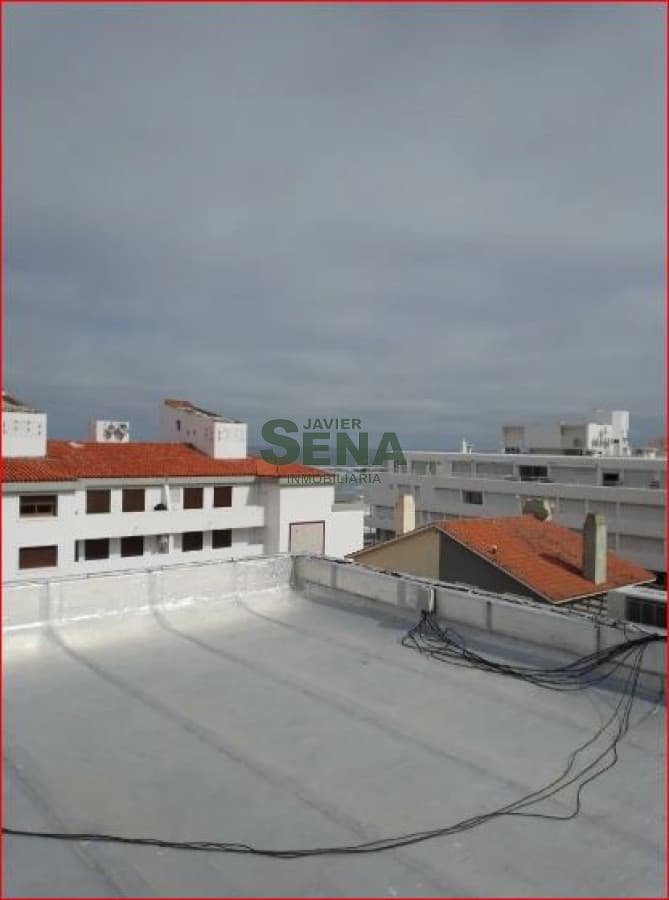 Venta de apartamento en la Peninsula, 1 dormitorio, baño, buena vista y buen edificio.