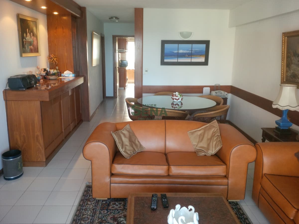 Venta apto en Peninsula, 3 dormitorios, 2 baños, divino apto, gran vista.