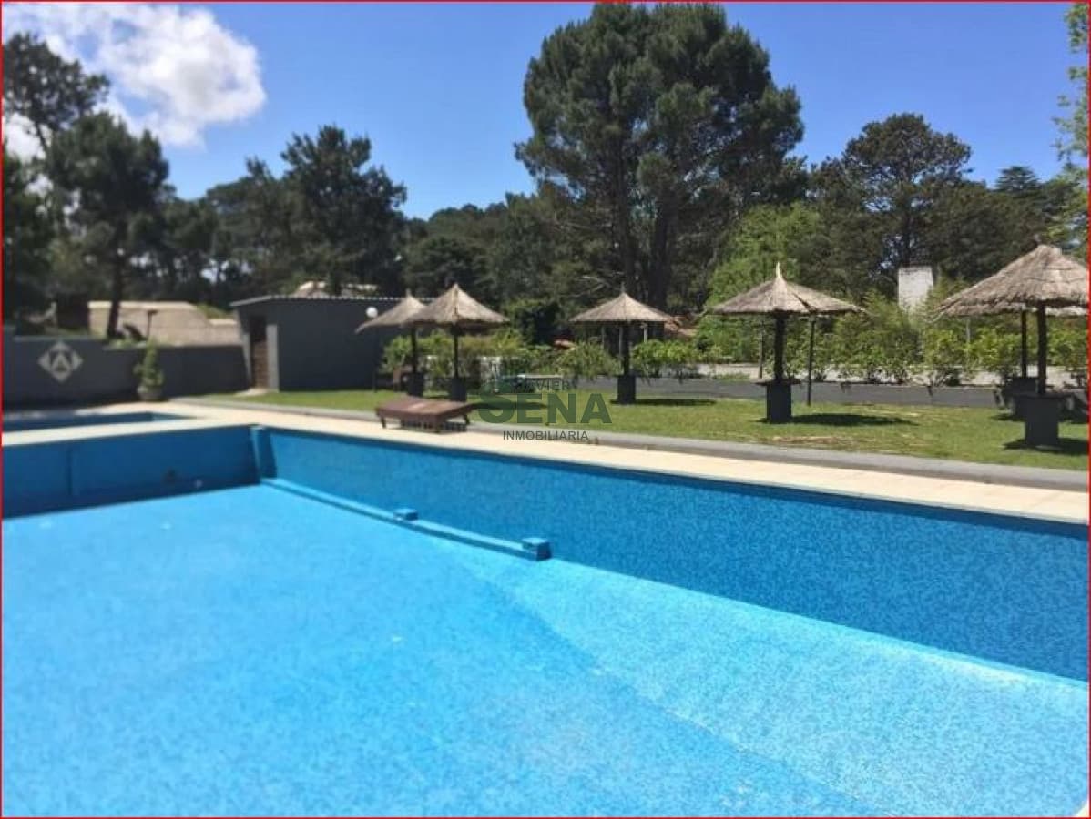 Alquiler de apartamento en la Roosevelt, 2 dormitorios, 2 baños, piscina, cerca de todo.