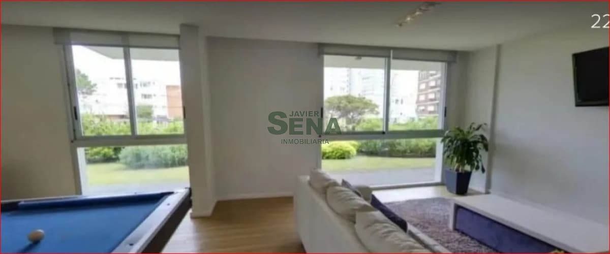 Alquiler de apartamento en la brava, 2 dormitorios, baño, piscina y buena vista a metros del mar.