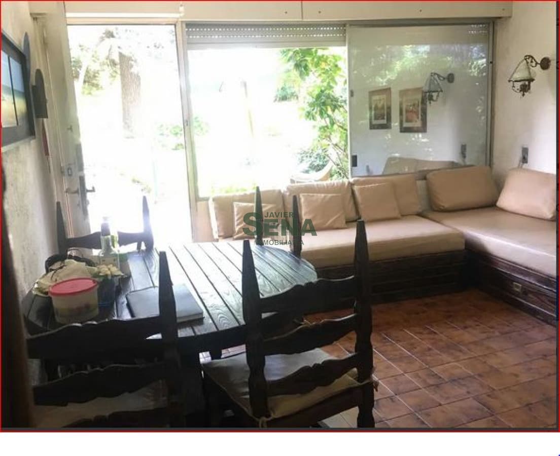 Venta de apartamento en la Mansa, 1 dormnitorio y medio, baño, piscina, parque.