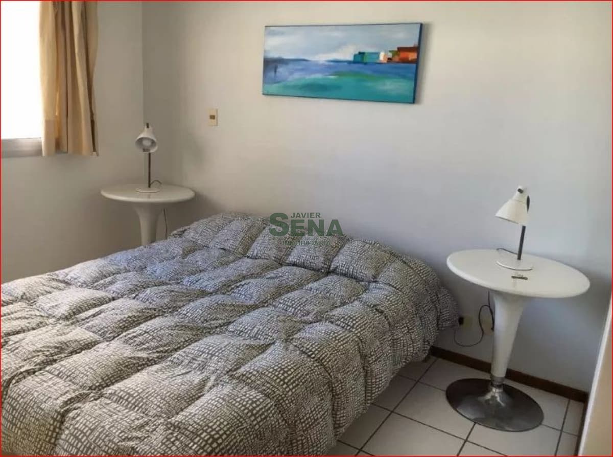 Alquiler y venta en la Mansa, 2 dormitorios, 2 baños, con piscina, y servicios.