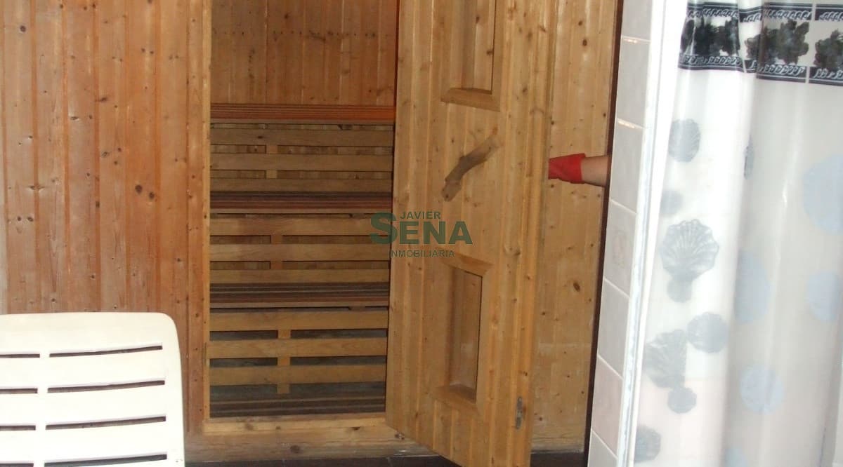 Alquiler de apartamento en la brava, 1 dormitorio, baño, piscina, servicios y buena vista.