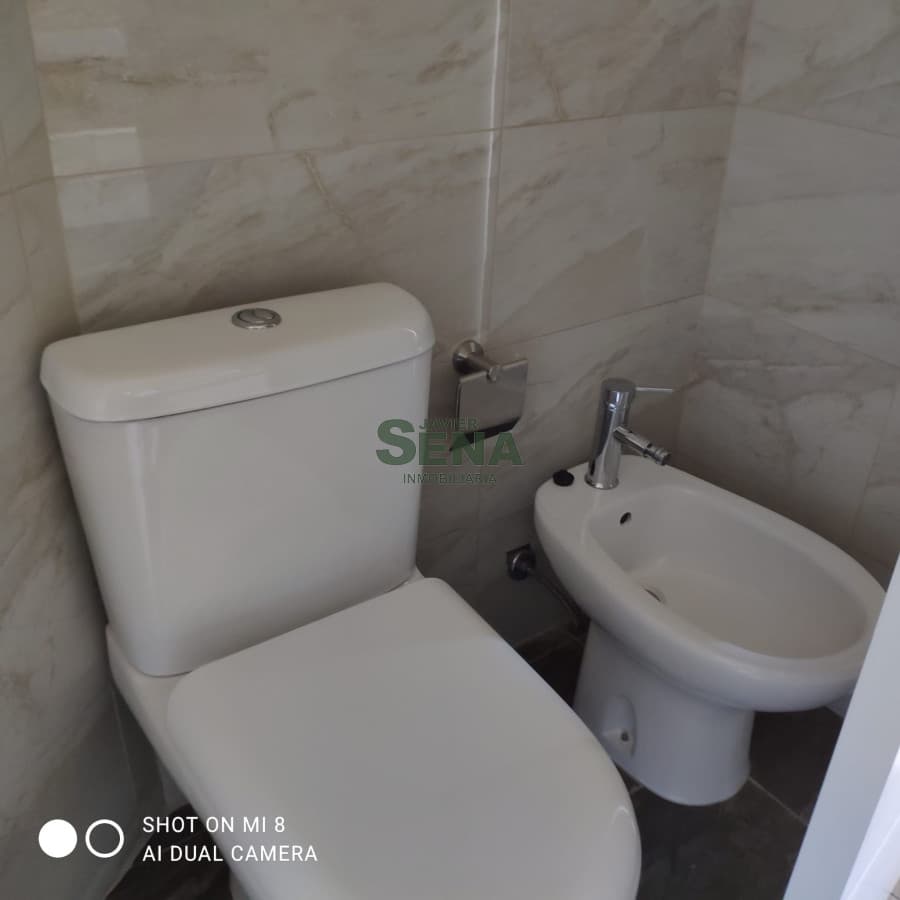 Venta  de apartamento en la Mansa, 3 dormitorios, 4 baños, piscina y gran vista.
