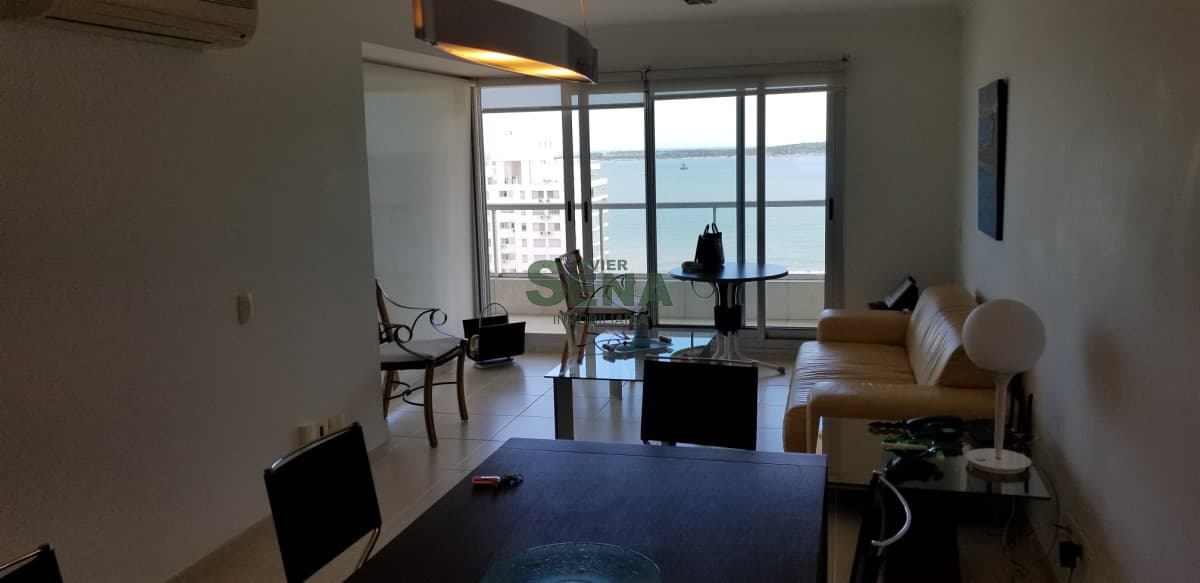 Venta de apartamento en la Mansa, 2 dormitorios, 2 baños, gran vista.