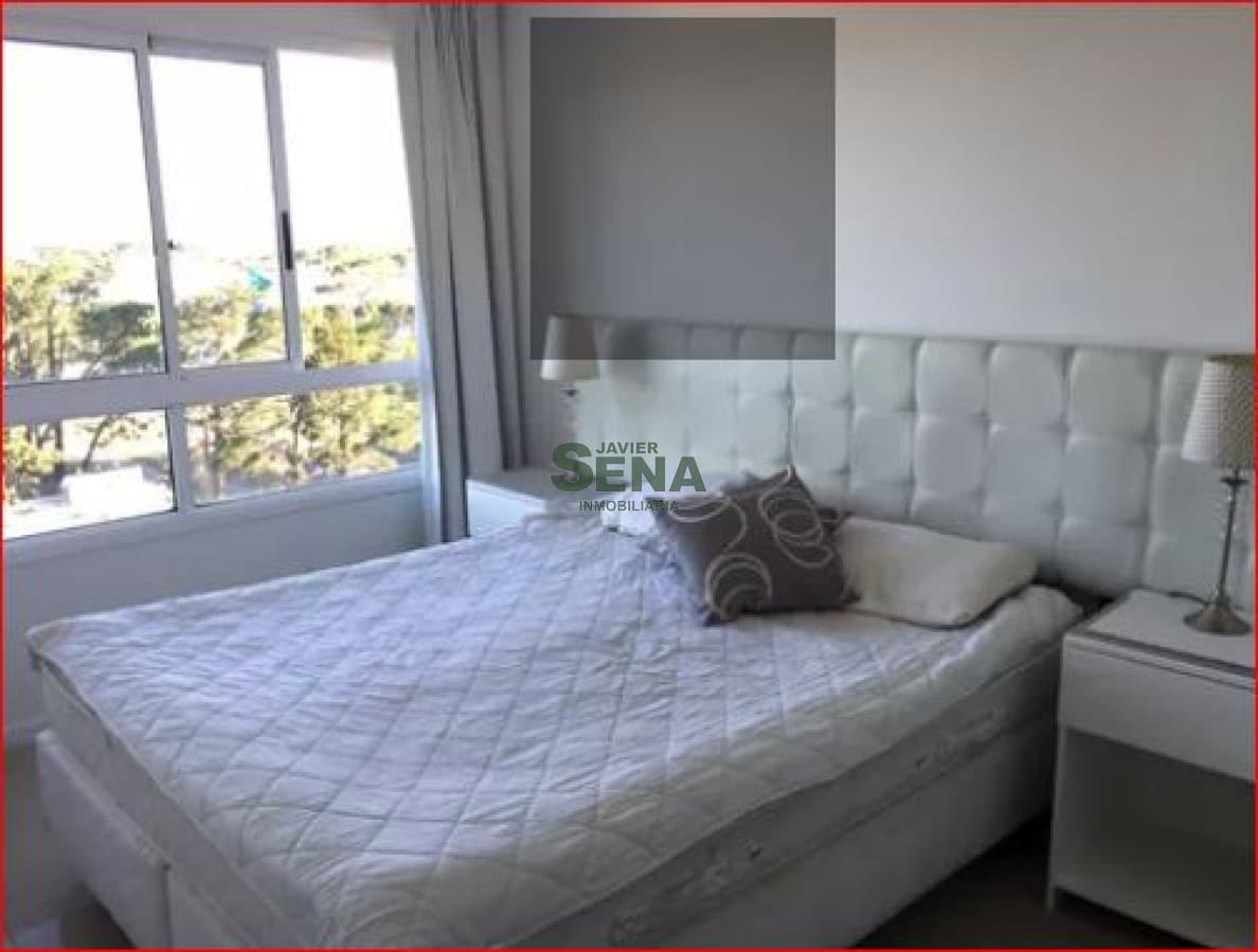 Alquiler de apart en la Roosevelt, 1 dormi, baño, balcon, piscina, servicios.