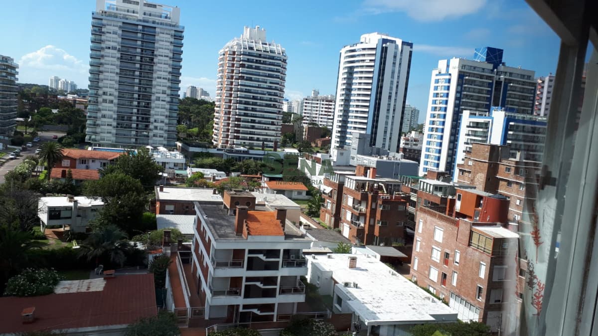 Alquiler de apartamento en la brava, 1 dormitorio, baño, piscina, linda vista.