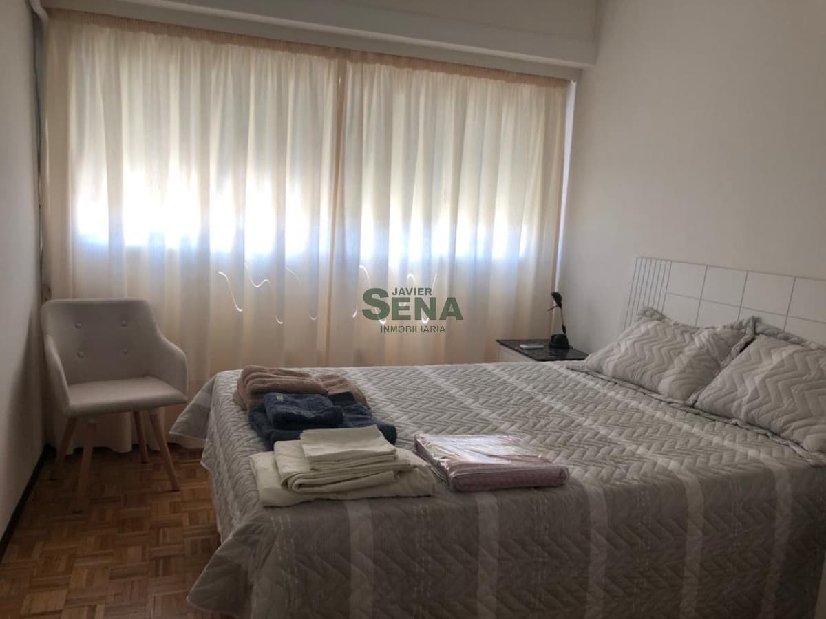 Alquiler de apartamento en la Mansa, 2 dormitorios, baño, balcon, buena vista al mar.