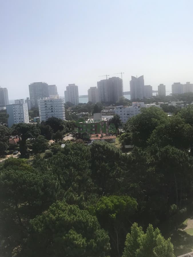 Alquiler de apartamento en la Roosevelt, 2 dormitorios, baño, cerca del mar y todos los servicios.