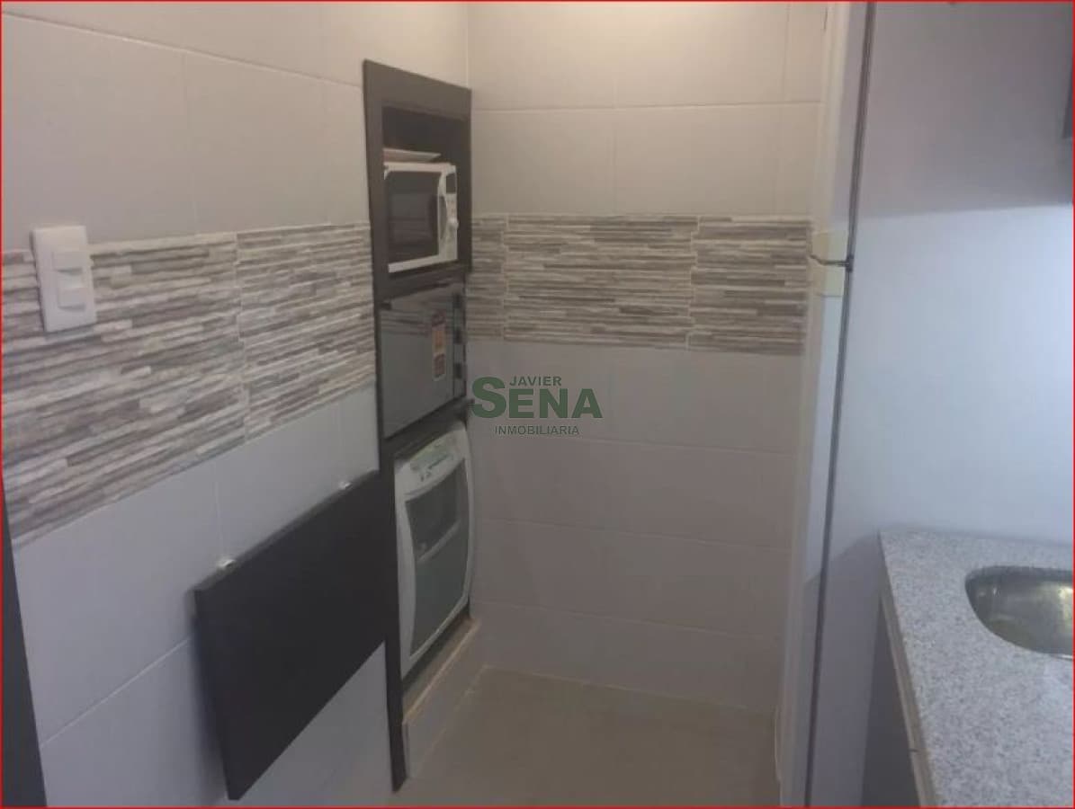 Venta y alquiler de apto en peninsula, 3 dormitorios, 2 baños, cerca de todo.