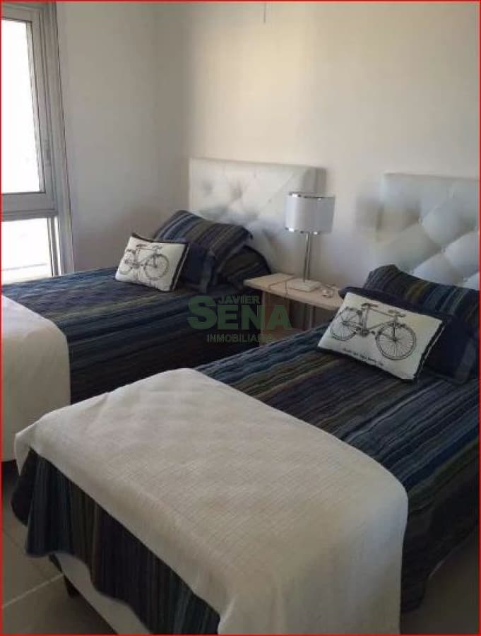 Alquiler de apartamento en la brava de 2 dormitorios, 2 baños, piscina, linda vista.
