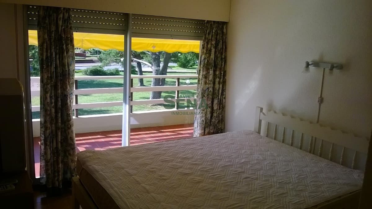 Venta y alquiler de apartameno en la Mansa, muy linda unidad, 2 dormitorios, baño, cerca del mar.