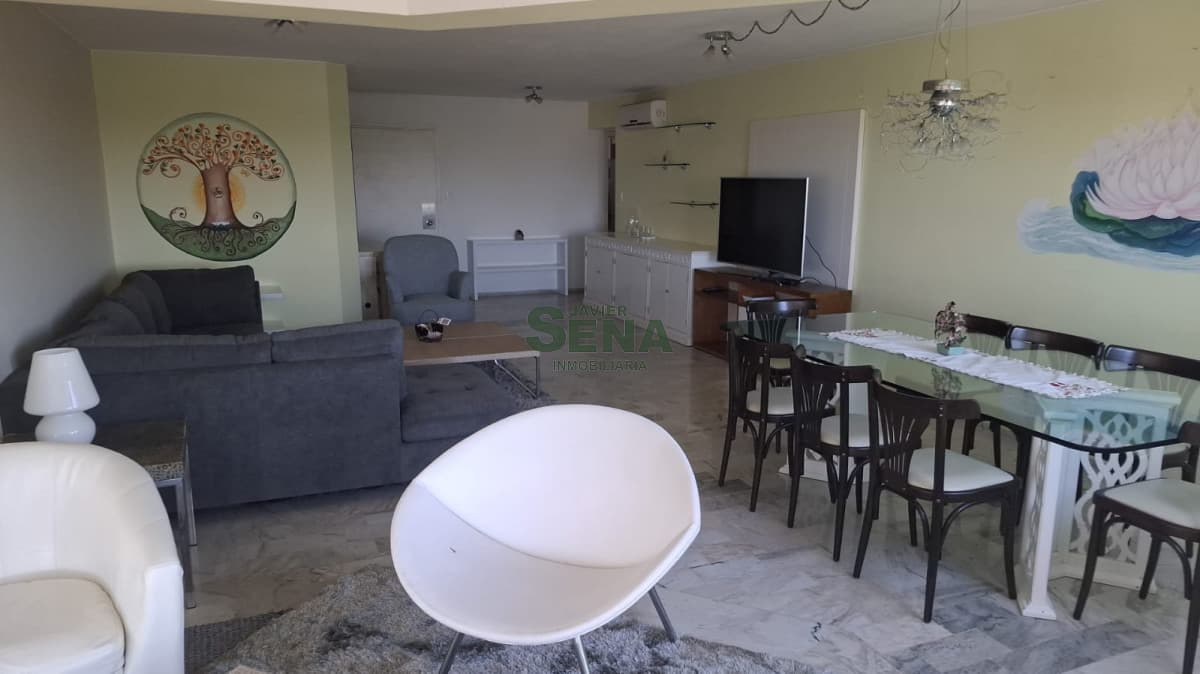 Alquiler anual  apto en Roosevelt de 3 dormitorios y dependencia de servicio